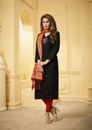 For A Bold And Beautiful Look, Grab This Designer Straight Suit In Black Colored Top Paired With Red Colored Bottom And Dupatta. This Dress Material Is Cotton Based Paired With Banarasi Jacquad Dupatta. Buy This Now.