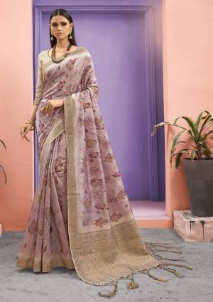 Exclusive Designer Pink Jacquard Silk Digital Printed Saree with Blouse Piece