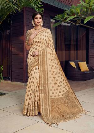 Beautiful Weaving with Mina Butta & Rich Pallu Chanderi Cotton Saree