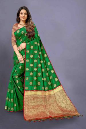 Lichi Silk saree with beautiful weaving with Rich Pallu & Weawing  Border