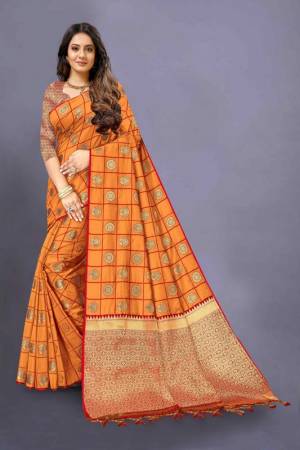 Lichi Silk saree with beautiful weaving with Rich Pallu & Weawing  Border