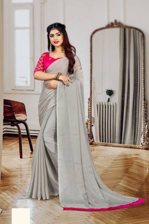 Plain Chiffon Saree Come With Designer Contrast Blouse