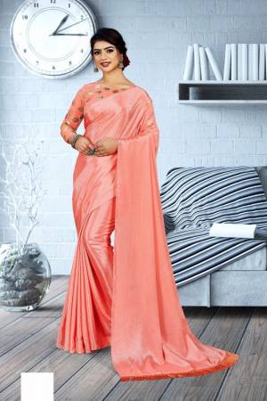 Beautifull Plain Saree Come With Designer Contrast Blouse