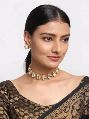 Fancy Necklace with pair of Earring Collection