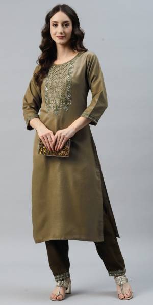 Designer  Readymead Suit   is Here