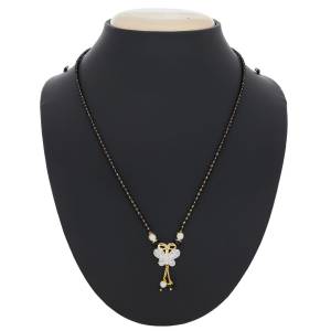 Elegant And Pretty looking Design Is Here With This Mangalsutra In Very Unique Pattern. Buy This Now.