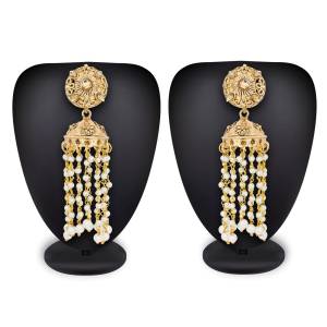 Here Is Beautiful New Patterned Earrings Set In Golden Color With Pearl Chain Hanging. This Beautiful Set Can Be Paired With Simple Kurti For A Lovely Elegant Look.