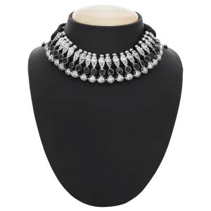 Another Very Pretty Choker Patterned Necklace Set Is Here In Silver Color Beautified With Black Colored Stones. It Is Light In Weight And Easy To carry All day Long.
