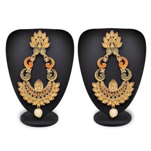 Pair Up This Beautiful Designer Earrings Set In Golden Color Which Can Be Paired With Any Colored Traditonal Attire. Buy This Set Now.