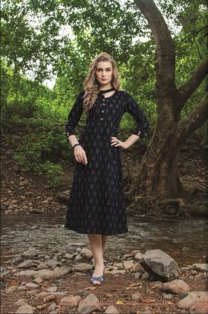 Enhance Your Beauty Wearing This Readymade Kurti In Black Color Fabricated On Cotton Beautified With Prints. It Has Beautiful Straight Cut Pattern Which Ensures Superb Comfort All Day Long. Buy This Pretty Kurti Now.