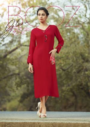 Adorn the Angelic Look Wearing This Simple And Elegant Red Colored Kurti Fabricated On Cotton. This Readymade Kurti Is Avaialble In Many Sizes. Buy It Now.