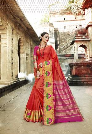 Summer Is All About Bright And Attractive Shades, So grab This Attractive Saree In Dark Orange Color Paired With Contrasting Rani Pink Colored Blouse. This Saree And Blouse Are Fabricated On Art Silk Beautfied With Weave. Buy This Saree Now.