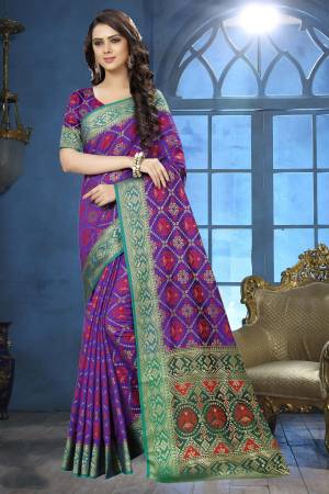 Add This Pretty Shade To Your Wardrobe In Purple Colored Saree Paired With Purple Colored Blouse. This Saree Is Fabricated On Jacquard Silk Paired With Art Silk Fabricated Blouse. It Is Beautified With Weave All Over It.