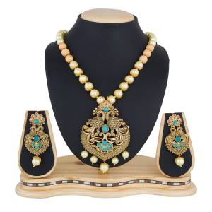 Pair This Beautiful Neckalce Set With Blue Or Any Contrasting Colored Ethnic Attire Which Will Give An Enhanced Look To Your Personality, Buy It Now.