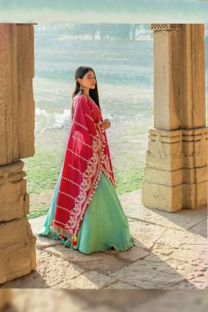 Quite Simple And Elegant Looking Dupatta Is Here In Red Color Fabricated On Khadi Cotton. This Can Be Paired With Any Contrasting Colored Attire. Buy Now.