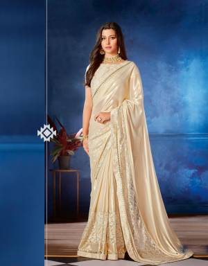 Always be a reigning royal, for nothing speaks royal quiet like cream and gold combined. Drape the saree in the most-simplest form to look a classic. 