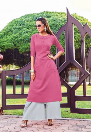 Grab This Pretty Kurti In Pink Color Fabricated On Silk Cotton Which Has Attractive Pattern Of Fabric. This Readymade Kurti Is Available In All Regular Sizes. Buy Now.