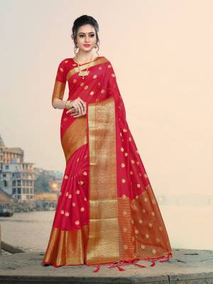 Add This Lovely Attractive Looking Saree In Dark Pink Color Paired With Dark Pink Colored Blouse. This Lovely Saree And Blouse Are Silk based Which Give A Rich And Elegant Look To Your Personality. 