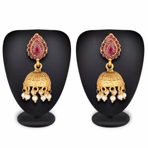 Here Is A Very Pretty Pair Of Earrings Set That Can Be Paired With Any Colored Heavy Or Light Traditional Attire. Also It Is Light Weight And Comfortable To Carry All Day Long. 