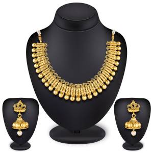 Add Glam To Your Attire Pairing It With This Lovely Set Of Necklace In Golden Color. This Can Be Paired With Any Colored Traditional Attire. Buy Now.