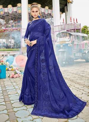 Shine Bright Wearing This Attractive Looking Royal Blue Colored Saree Paired With Royal Blue Colored Blouse. This Saree Is Chiffon Based Paired With Art Silk Fabricated Blouse. Buy now.