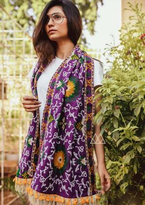 Adopt The Seasons Fashion With This Khadi Fabricated Beautiful Scarf Beautified with Multi Colored Woollen Thread Embroidery. It Can Be Paired With Simple Kurti Or Even Western Tops.