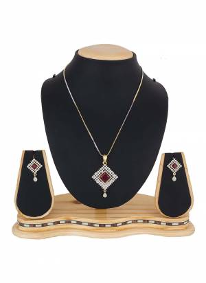 Give A Pretty Elegant Look To Your Neckline With This Lovely Pendant Set Which Can Be Paired With Any Colored Attire. This Pretty Set Is Light Weight And Easy To Carry All Day Long. 