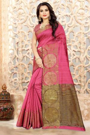 Adorn The Pretty Angelic Look Wearing This Lovely Pink Colored Saree Paired With Pink Colored Blouse. This Saree And Blouse Are Fabricated On Linen Silk Beautified With Weave. Its Rich Fabric Will Give A Unique Look To Personality. 
