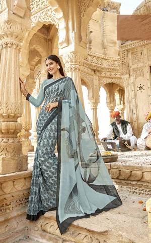 For Your Utmost Comfort, Grab This Pretty Light Weight Saree Which Is Fabricated Georgette. This Saree Is Soft Towards Skin And Ensures Superb Comfort All Day Long. 