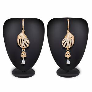 Grab This Pretty Elegant Looking Set Of Earrings Which Can Be Paired With Any Colored Or Any Type Of Attire, Western Or Ethnic