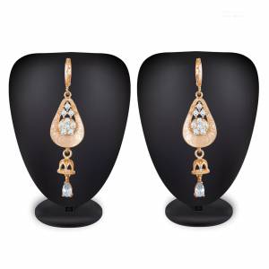 Grab This Pretty Elegant Looking Set Of Earrings Which Can Be Paired With Any Colored Or Any Type Of Attire, Western Or Ethnic