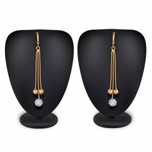 Buy This Pretty Pair Of Earrings In Golden Color Which Can Be Paired With Colored Attire. These Earrings Will Give A Pretty Elegant Look Which Will eanr You Lots Of Compliments From Onlookers.?