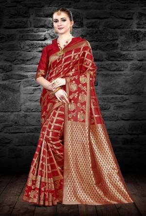 Adorn The Pretty Angelic Look In This Pretty Red Colored Saree Paired With Red Colored Blouse. This Saree And Blouse Are Fabricated On Kanjivaram Art Silk Beautified With Weave. 