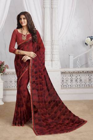 Pick Up This Very Pretty Printed Saree For Your Semi-Casuals. This Saree Is Fabricated On Georgette Beautified With Prints And Lace Border. It Is Durable, Light In Weight And Easy To Carry All Day Long. 