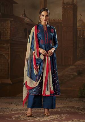Enhance Your Personality Wearing This Designer Suit In Navy Blue Color Paired With Off-White And blue Colored Dupatta. This Dress Material Is Fabricated On Cotton Paired With Chiffon Dupatta. It Is Light In weight And Easy to Carry All Day Long. 