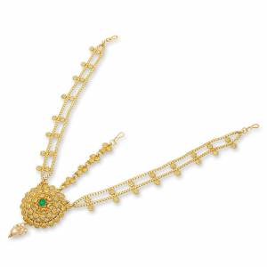 Grab This Pretty Maang Tika for The Upcoming Festive And Wedding Season. This Pretty Maang tika Gives An Enhanced Look Even To Your Simple Attire. It Is Light In Weight And Easy To Carry All Day Long. Buy Now.