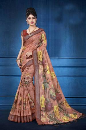 Add This Pretty Saree For your Semi-Casual Wear With Digital Prints All Over. This Saree And Blouse Are Fabricated On Linen Which Ensures Superb Comfort All Day Long. 