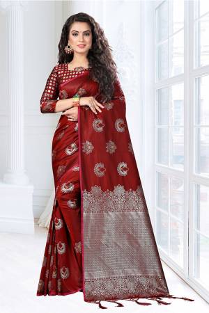 For A Rich And Elegant Look, Grab This Silk Based Saree Which Is?Suitable For All. This Saree Is Fabricated On Art Silk Paired With Jacquard Silk Fabricated Blouse. It Is Beautified With Weave All Over. Buy Now