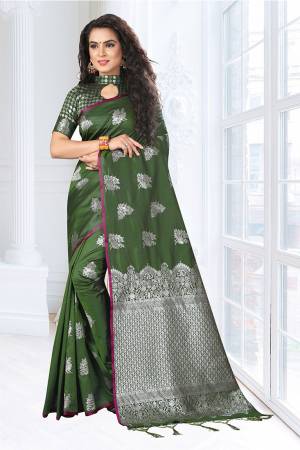 Grab This Pretty Saree For The Upcoming Festive Season With This?Heavy Woven Saree Fabricated In Art Silk Paired With Jacquard Silk Fabricated Blouse. This Saree And Blouse Are Light Weight And Easy To Carry Throughout The Gala