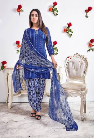 If Those Readymade Suit Does Not Lend You Thr Desired Comfort Than Grab This Pretty Dress Material And Get This Stitched As Per Your Desired Fit And Comfort. This Dress Material Is Fabricated On Crepe Paired With Chiffon Dupatta. Buy This Now.