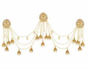 Here Is A Very Unqiue Styled Earrings Which Is In?Great Trend. Grab This Golden Colored Heavy Earring Which Has To Be Tucked Over The Back Side Hair. It Is Beautified With Pearls
