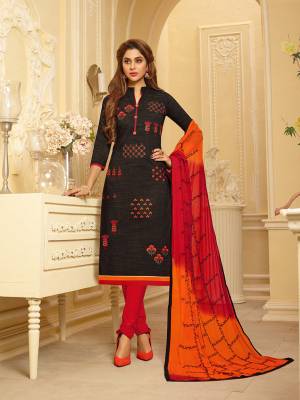 If Those Readymade Suit Does Not Lend You The Desired Comfort, Than Grab This Dress Material and Get This Stitched As Per Your Desired Fit And Comfort. This Dress Material Is Cotton Based Paired With Chiffon Fabricated Dupatta. Buy Now.