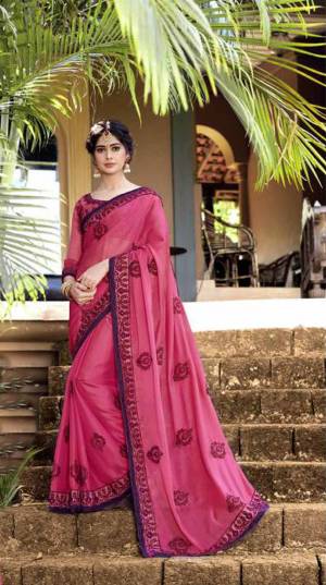 Look Beautiful Wearing This Designer Saree In Pink. This Saree And Blouse Are Fabricated Georgette And Art Silk Respectively. It Is Easy To Drape, Durable And Easy To Care For. 