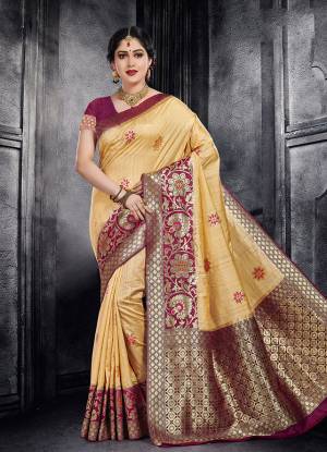 Grab This Beautiful Designer Silk Based Saree Which Gives A Rich?Look To Your Personality. This Saree Is Fabricated On Moonga Art Silk Beautified With Attractive Weave.