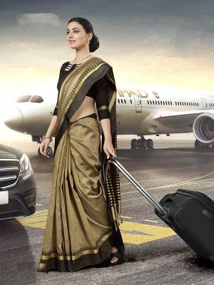 No More Worry For What To Wear At Your Place, Grab This Cotton Art Silk Fabricated Saree And Blouse Beautified With Weave All Over. This Saree Can Be Used As Uniform At Different Places Like Airports, Hospitals And Hotels