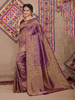 For A Rich And Elegant Look, Grab This Designer Silk Based Saree In Purple Color. This Saree Is Fabricated On Jacquard Silk Paired With Art Silk Fabricated Blouse Beautified With Heavy Weave All Over It.
