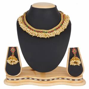 Grab This Heavy Necklace Set For The Upcoming Wedding Season. Pair This Up With Your Heavy Ethnic Attire And also It Can Be Paired With Any Colored Attire. Buy Now