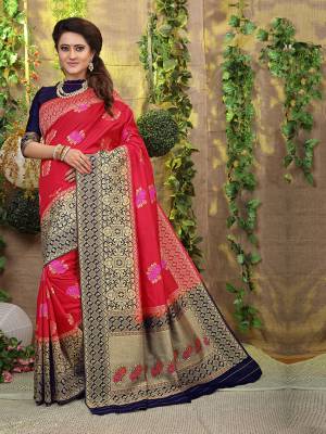 You Will Definitely Earn Lots Of Compliments In This Rich And Elegant Silk Based Saree, This Saree And Blouse are Beautified With Weave Giving It An Attractive Look