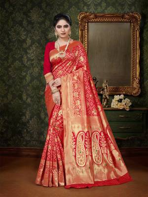 Adorn The Pretty Angelic Look  In This Designer Silk Based Saree In Red Color. This Saree And Blouse are Fabricated On Art Silk Beautified With Heavy Weave. Buy Now.