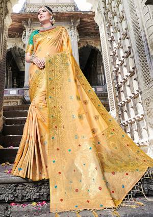 Grab This Beautiful Designer Silk Based Saree Which Gives A Rich?Look To Your Personality. This Saree Is Fabricated On Banarasi Art Silk, Beautified With Weave All Over It. 